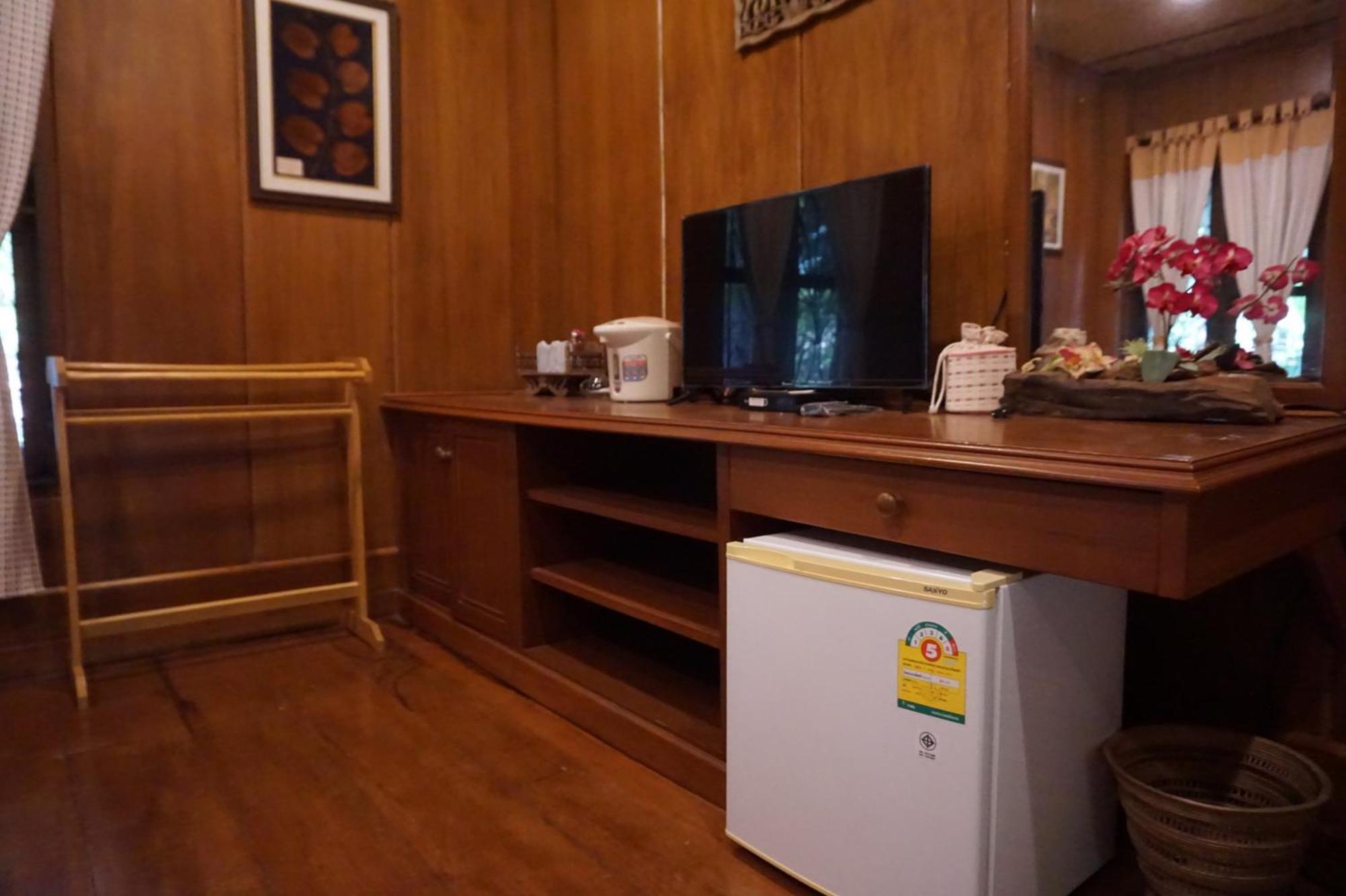 Bhupimarn Garden House Hotel Чом Тонг Екстериор снимка