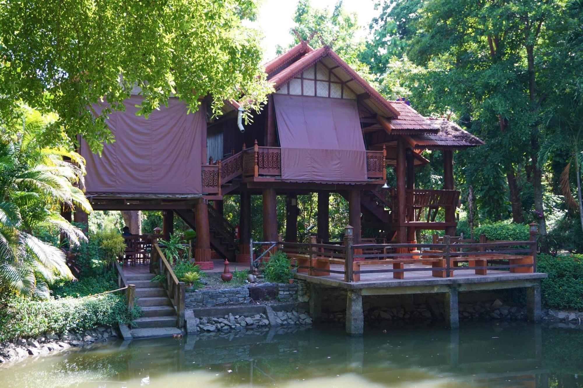 Bhupimarn Garden House Hotel Чом Тонг Екстериор снимка